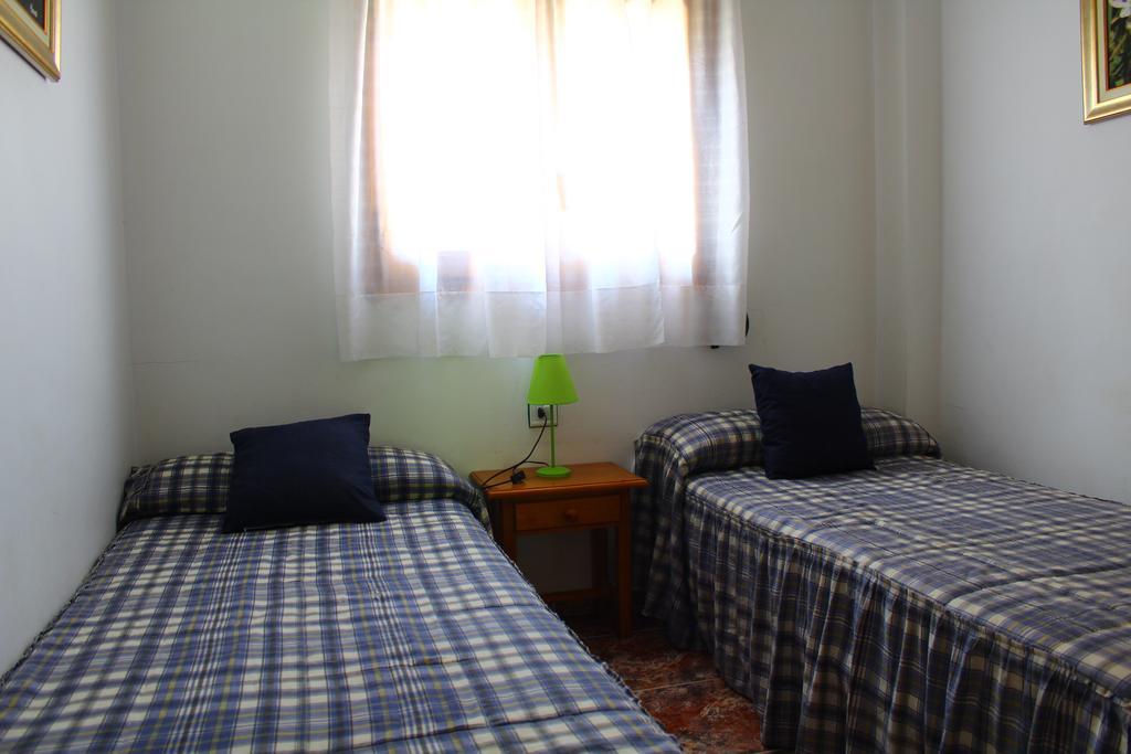 Residencial Los Robles 阿罗约弗里奥 客房 照片