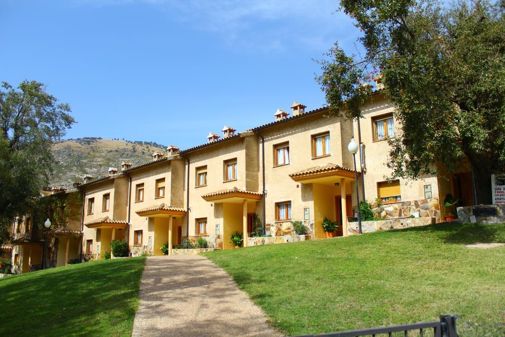 Residencial Los Robles 阿罗约弗里奥 外观 照片